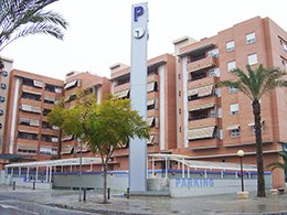 Fachada del parking Hospital Alicante